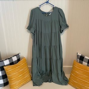 Francesca Tiered Dress Size Large
